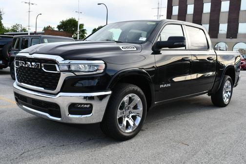 Diamond Black Crystal Pearlcoat 2026 RAM 1500 Big Horn/Lone Star