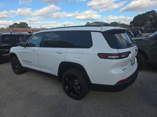 2025 Jeep Grand Cherokee L Altitude