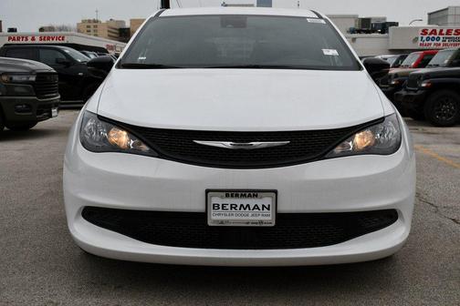 2026 Chrysler Voyager LX