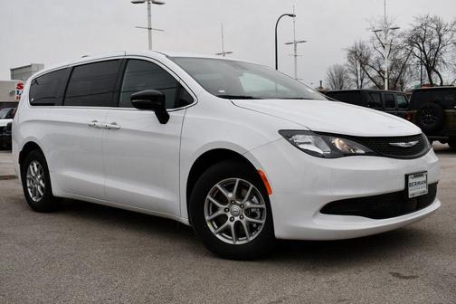 2026 Chrysler Voyager LX