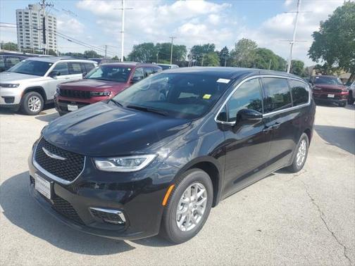 2025 Chrysler Pacifica L
