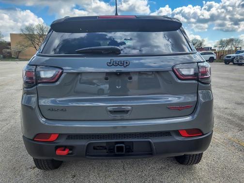 Sting-Gray Clearcoat 2022 Jeep Compass Trailhawk