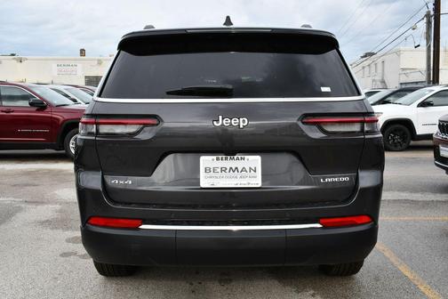 Baltic Gray Metallic Clearcoat 2026 Jeep Grand Cherokee L Altitude