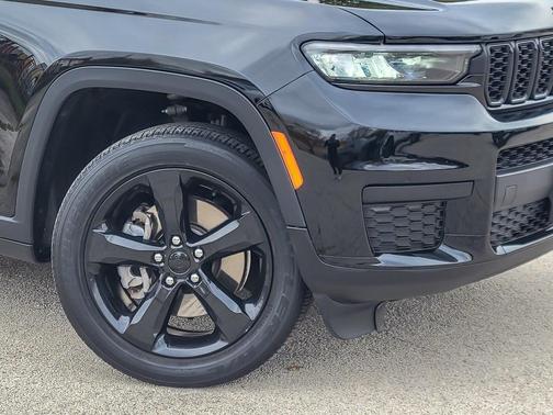 2022 Jeep Grand Cherokee L Altitude