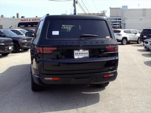 2025 Jeep Wagoneer Carbide 4x4