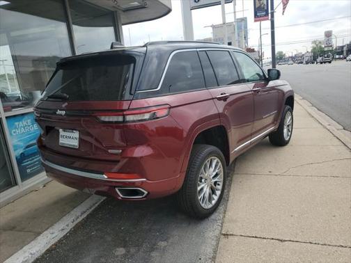2025 Jeep Grand Cherokee Summit