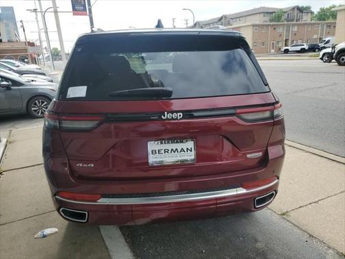 2025 Jeep Grand Cherokee Summit