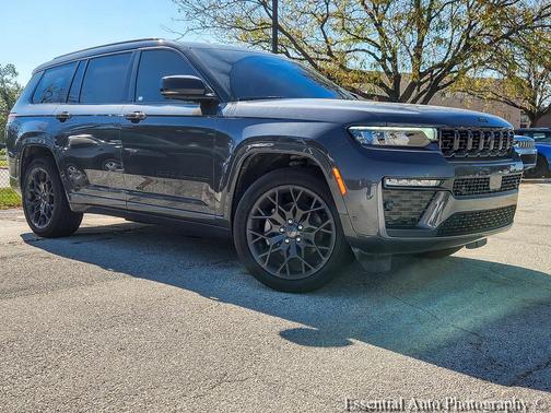 Baltic Gray Metallic Clearcoat 2026 Jeep Grand Cherokee L Summit