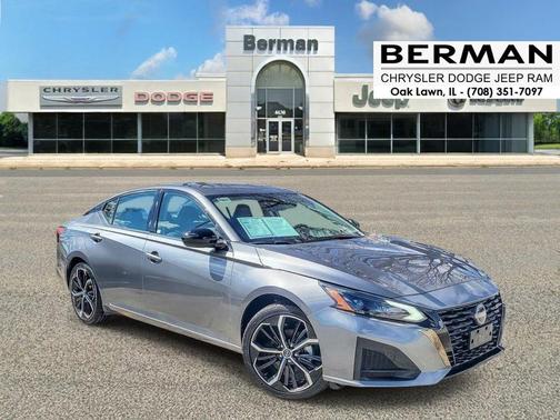 Gun Metallic 2024 Nissan Altima SR FWD