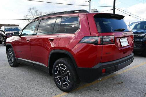 2026 Jeep Cherokee Laredo 4x4