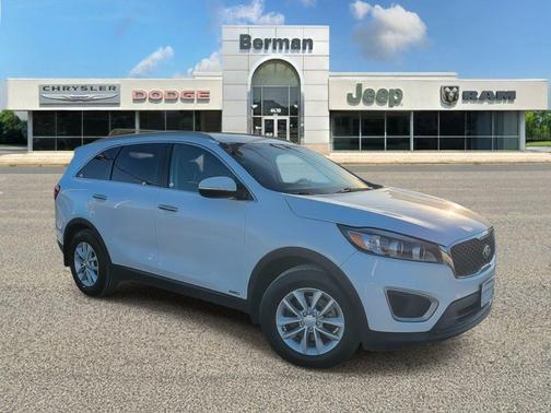 2018 Kia Sorento LX