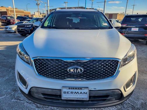 2018 Kia Sorento LX