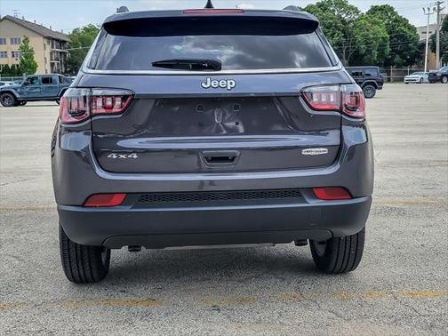 2024 Jeep Compass Latitude Lux
