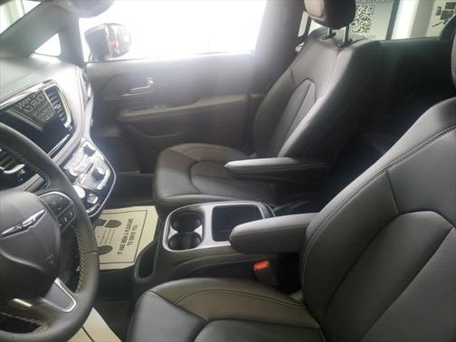 2025 Chrysler Pacifica L