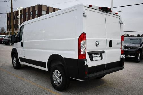 Bright White Clearcoat 2026 RAM ProMaster 1500 Low Roof