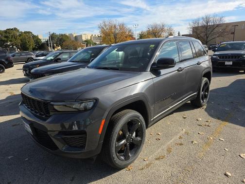 2025 Jeep Grand Cherokee Altitude