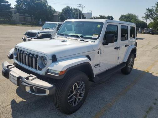 2025 Jeep Wrangler 4-Door Sahara 4x4