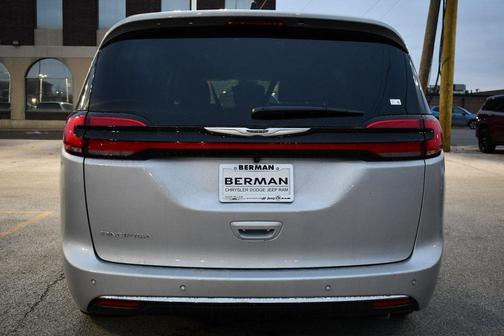 2026 Chrysler Pacifica L