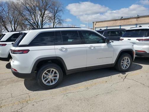2025 Jeep Grand Cherokee Laredo