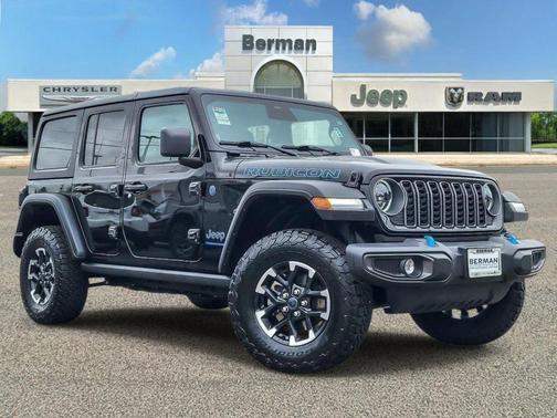 Black Clearcoat 2025 Jeep Wrangler 4xe Rubicon