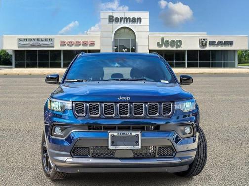 Fathom Blue Pearl Coat 2026 Jeep Compass Sport