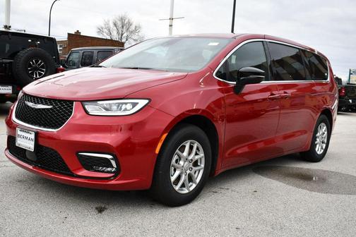 Red Hot Pearlcoat 2026 Chrysler Pacifica L