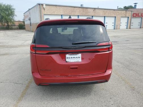 2025 Chrysler Pacifica L