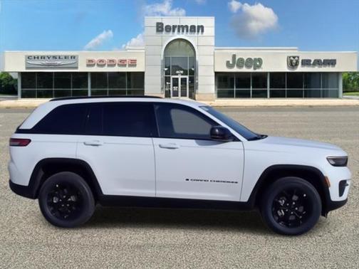 2025 Jeep Grand Cherokee Altitude