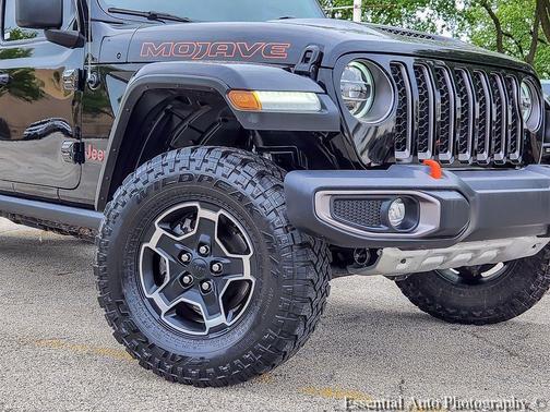 Black Clearcoat 2021 Jeep Gladiator Mojave 4x4