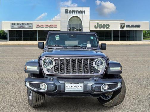 Granite Crystal Metallic Clearcoat 2025 Jeep Wrangler 4xe Sahara