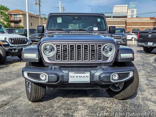 Granite Crystal Metallic Clearcoat 2025 Jeep Wrangler 4xe Sahara