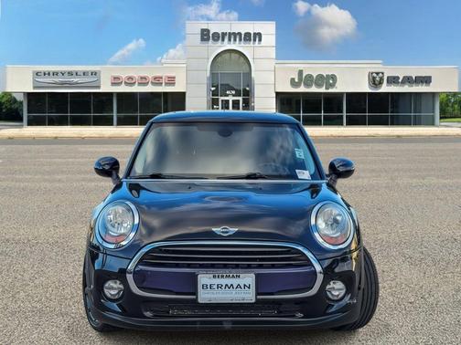 2017 MINI Hardtop Cooper