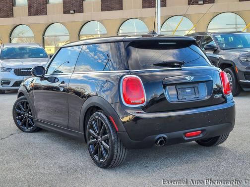2017 MINI Hardtop Cooper