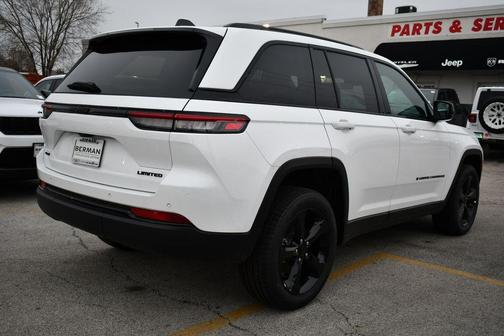 Bright White Clearcoat 2025 Jeep Grand Cherokee Limited