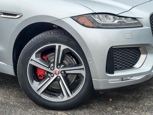 2018 Jaguar F-PACE S