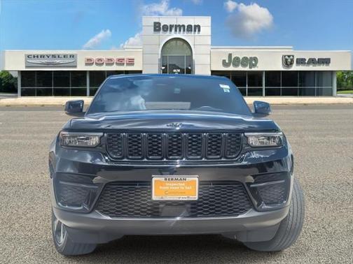 2022 Jeep Grand Cherokee Altitude
