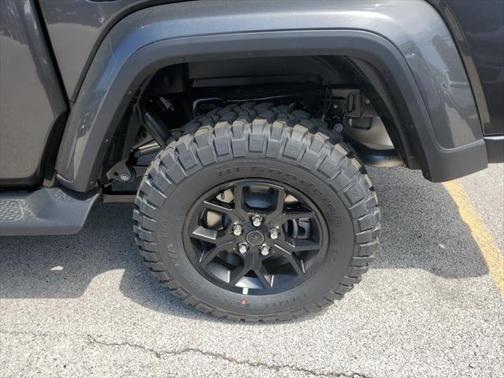 2025 Jeep Gladiator Sport