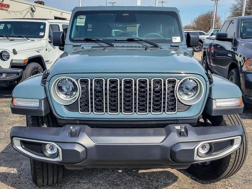 Anvil Clearcoat 2025 Jeep Wrangler 4xe Sahara