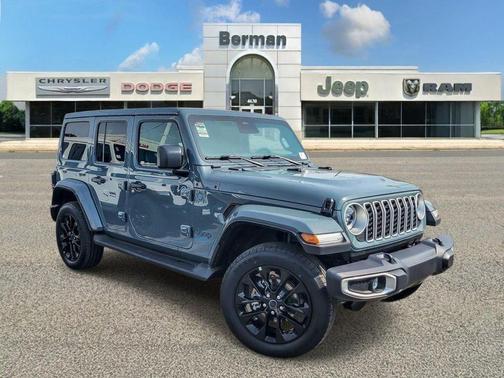 Anvil Clearcoat 2025 Jeep Wrangler 4xe Sahara