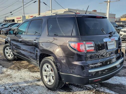 2016 GMC Acadia SLE-2