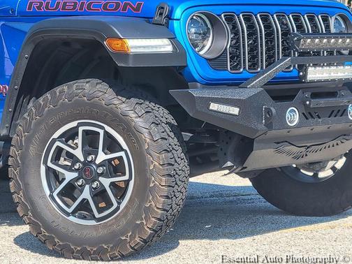 Hydro Blue Pearlcoat 2024 Jeep Wrangler Rubicon