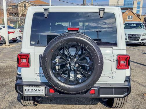 2025 Jeep Wrangler 4xe Sahara