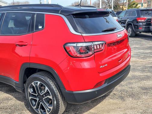 Redline Pearlcoat 2023 Jeep Compass Limited