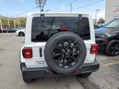 2025 Jeep Wrangler 4xe Sahara