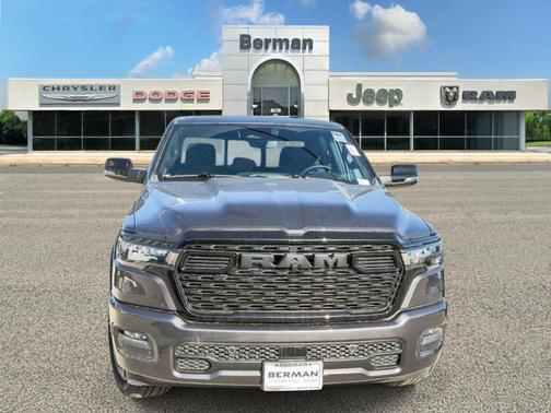 Granite Crystal Metallic Clearcoat 2026 RAM 1500 Big Horn/Lone Star