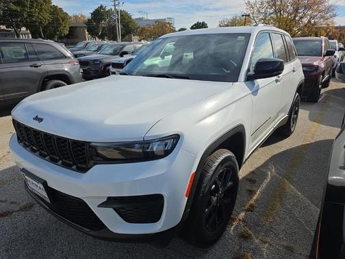2025 Jeep Grand Cherokee Altitude