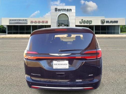 2025 Chrysler Pacifica L