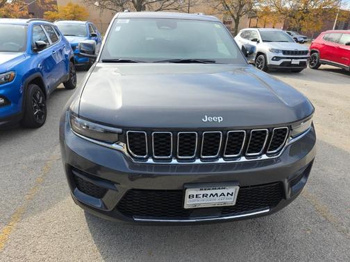 2025 Jeep Grand Cherokee Laredo