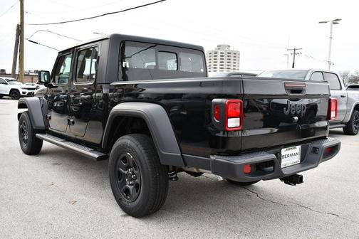 Black Clearcoat 2026 Jeep Gladiator Sport