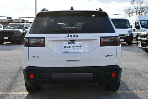 2026 Jeep Cherokee Laredo 4x4